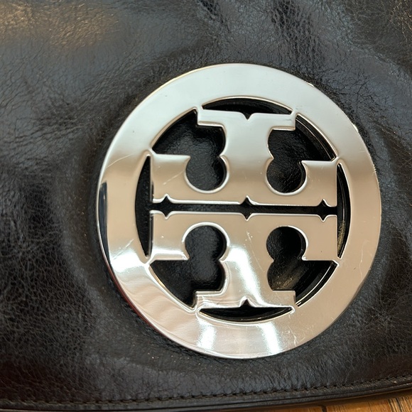 Tory Burch clutch with chain strap - Picture 4 of 10